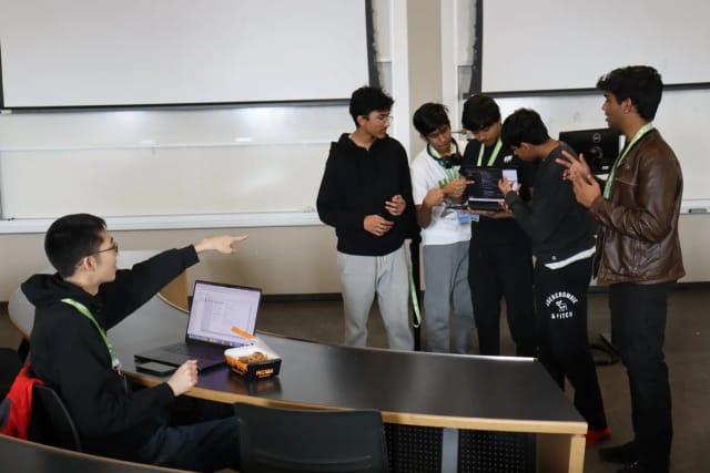 Hack Canada photo