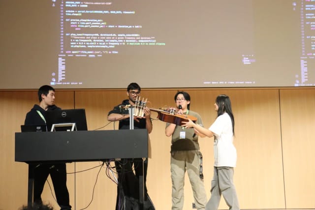 Hack Canada photo